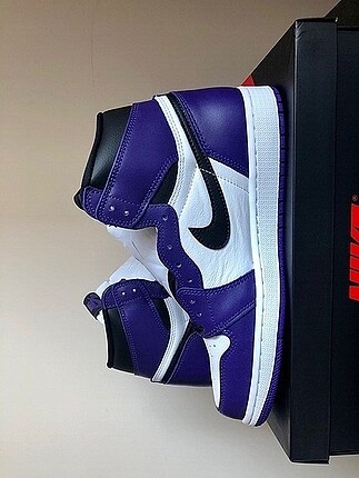 Nike Air Jordan 1 Retro High OG / Court Purple