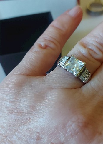 925 AYAR BAGET TAŞLI GÜMÜŞ YÜZÜK - Görsel 3