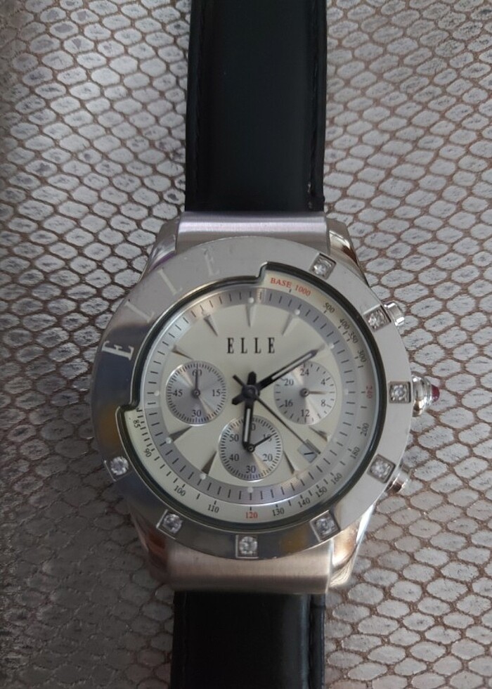 ELLE KADIN KOL SAATİ FRANCE PARİS - Görsel 3