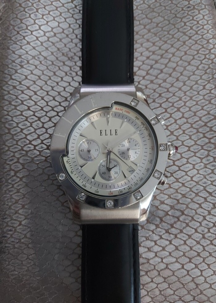 ELLE KADIN KOL SAATİ FRANCE PARİS - Görsel 4