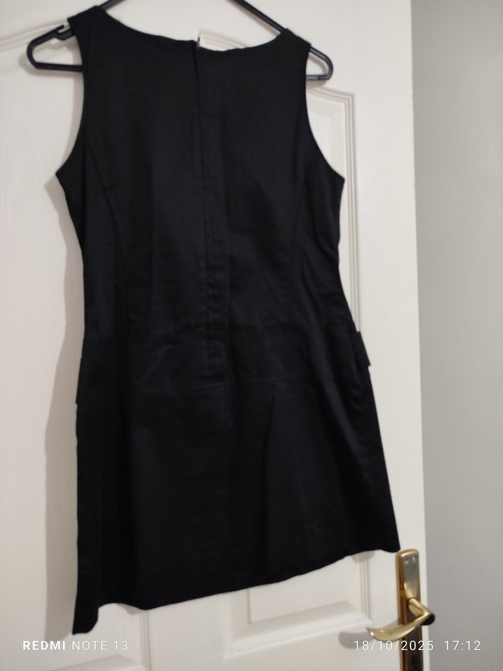 Siyah Kolsuz Düğmeli Midi  Elbise - Görsel 3