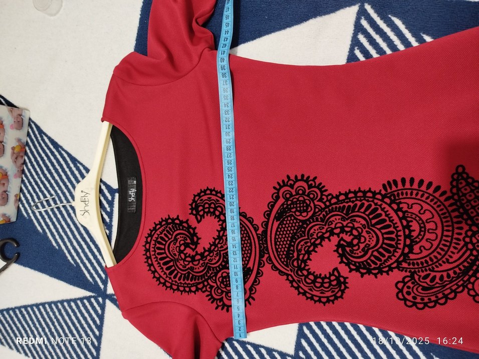 kadife kabartma Detaylı Kırmızı Kadın  Elbise - Görsel 5