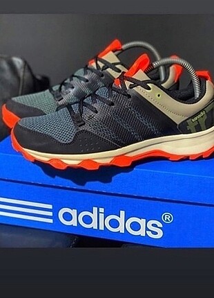 Adidas kanaria