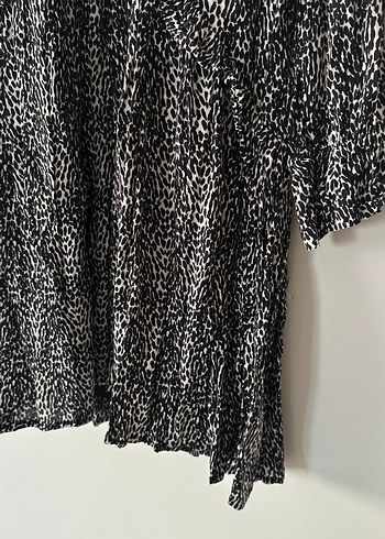 Gri Yılan Desenli Uzun Kollu Pilili Elbise - Görsel 6