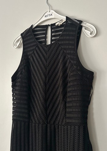 Siyah Piliseli Kolsuz Uzun Kadın Elbise - Görsel 4