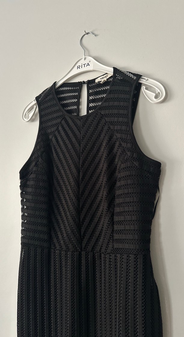 Siyah Piliseli Kolsuz Uzun Kadın Elbise - Görsel 4