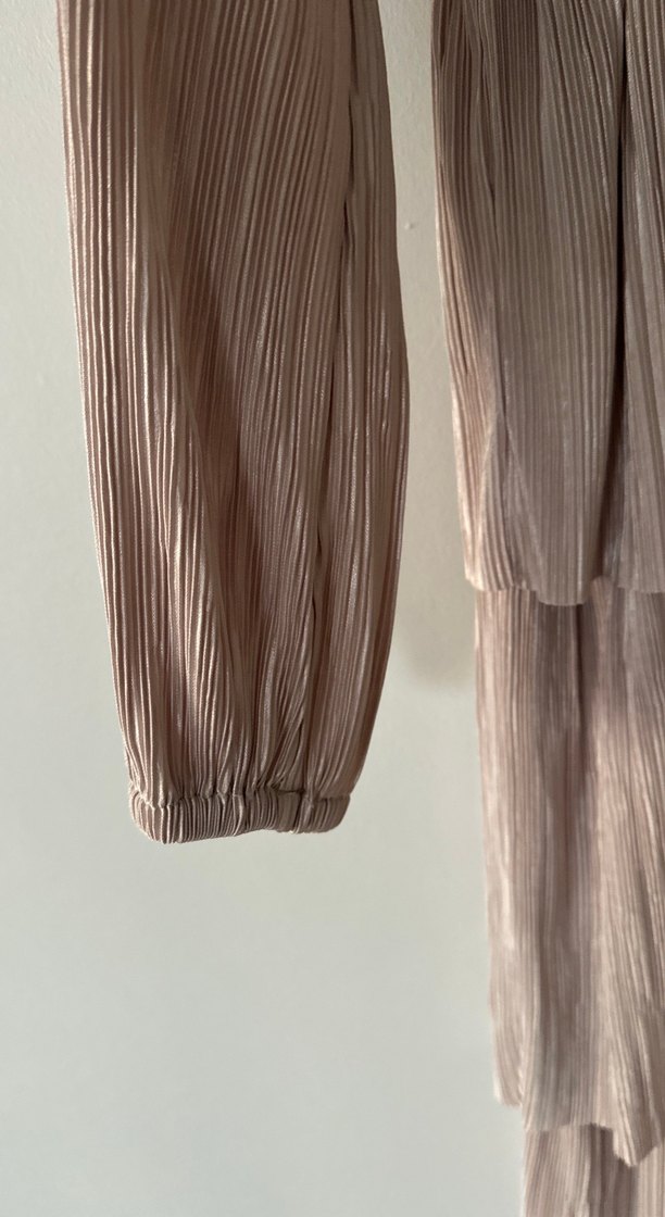 Bej Kadın Uzun Pliseli Elbise - Görsel 3