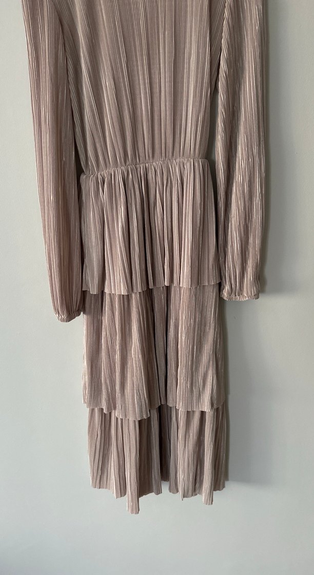Bej Kadın Uzun Pliseli Elbise - Görsel 2