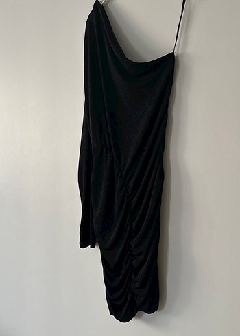 Tek Omuzlu Siyah Drapeli Uzun Abiye Elbise - Görsel 2