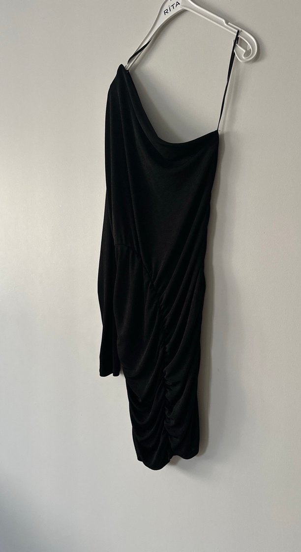 Tek Omuzlu Siyah Drapeli Uzun Abiye Elbise - Görsel 2