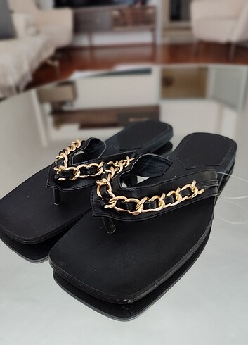 LC Waikiki Zincirli terlik 