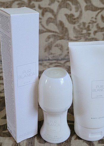 Avon Pur Blanca Parfüm ve Vücut Losyonu Seti
