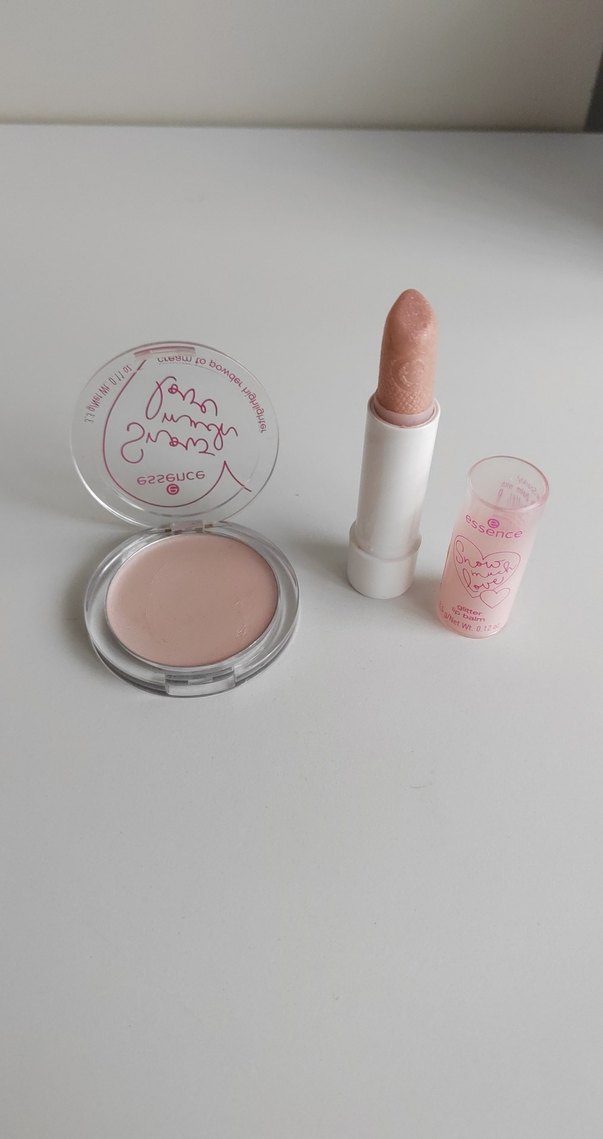 Essence Pembe krem aydınlatıcı ve Parlak Dudak Balsamı - Görsel 3