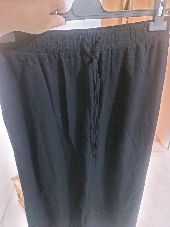 Siyah Uzun Salaş Dökümlü Etek - Görsel 4