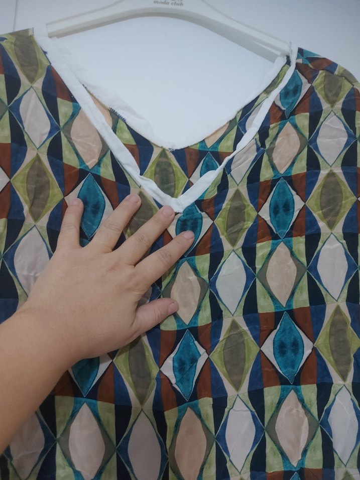 V Yaka Çok Renkli Salaş Bohem Bluz - Görsel 5