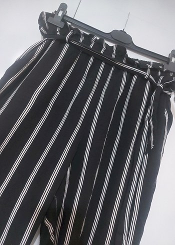 Siyah Çizgili Pilili Kadın Pantolon - Görsel 3