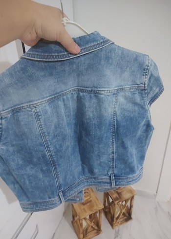 Düğmeli Kolsuz Mavi Denim Ceket - Görsel 5