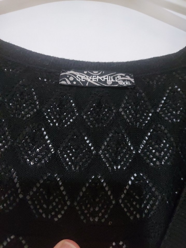 Siyah V Yaka Kısa Kollu Örgü Hırka - Görsel 4