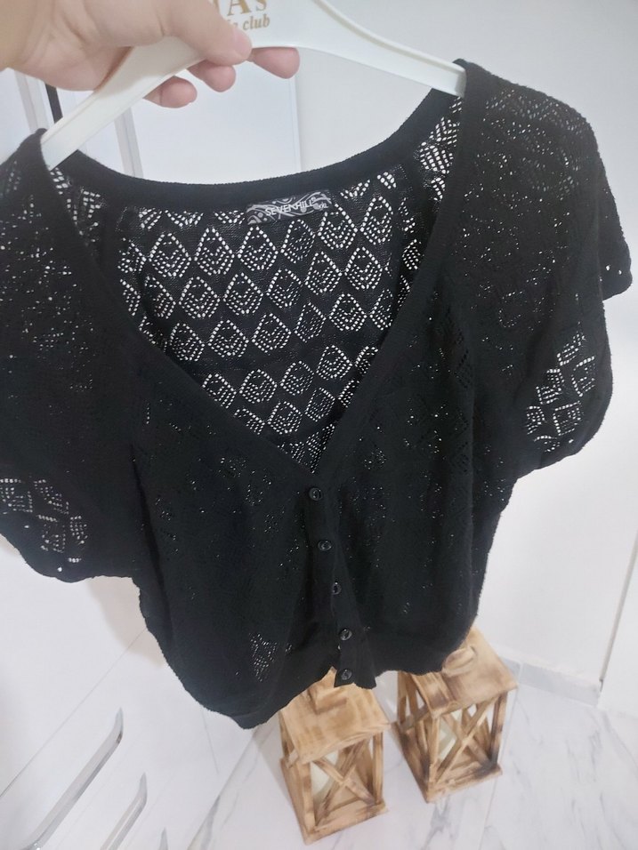 Siyah V Yaka Kısa Kollu Örgü Hırka - Görsel 2