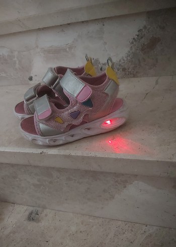 24 Beden Kız Çocuk Pembe Yılan Desenli Cırt Cırtlı Terlik