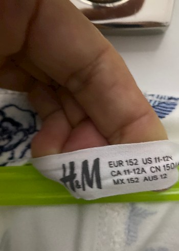 Beyaz Çiçek Desenli Kız Şortu - Görsel 5