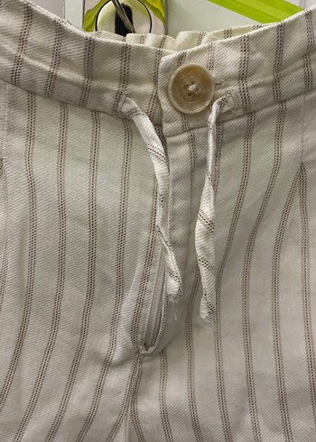 Kız Çocuk Düğmeli Keten Çizgili Şort - Görsel 2