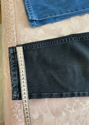 Siyah Kemerli Rahat Kadın Kot Pantolon - Görsel 5