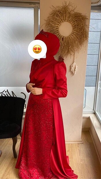 Zara Kırmızı Elbise
