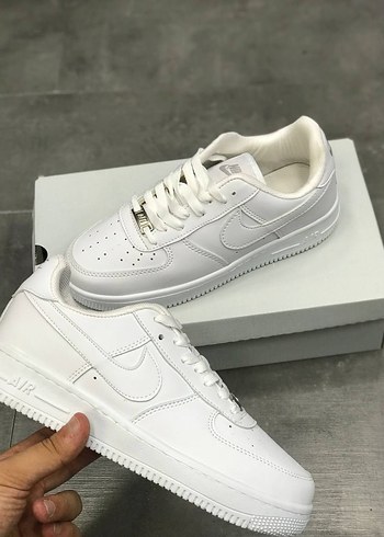 Beyaz Minimalist Nike Kadın Spor Ayakkabı