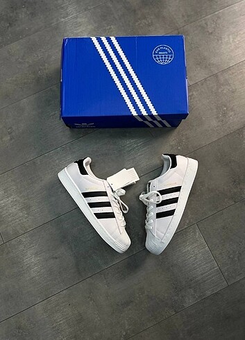 Adidas ADİDAS SÜPERSTAR İTHAL ÜRÜNDÜR 0 KAUÇUK TABAN MİKROFİBER MALZEM