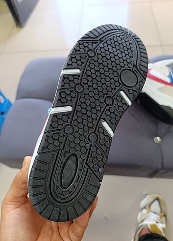 36 Beden çeşitli Renk Nike 3000 bej& kırmızı İthal kalite Etiketli kutulu Soft