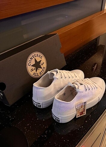 Converse Converse BİLEK Tam Kalıp Beyaz Renk Kumaş Keten Yumuşak Rahat