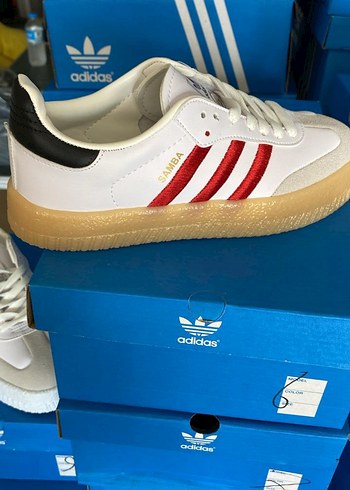 Adidas Beyaz Kırmızı Çizgili Platform Spor Ayakkabı