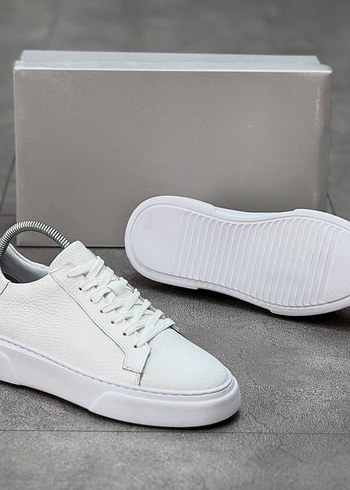 Minimal Beyaz Erkek Sneakers