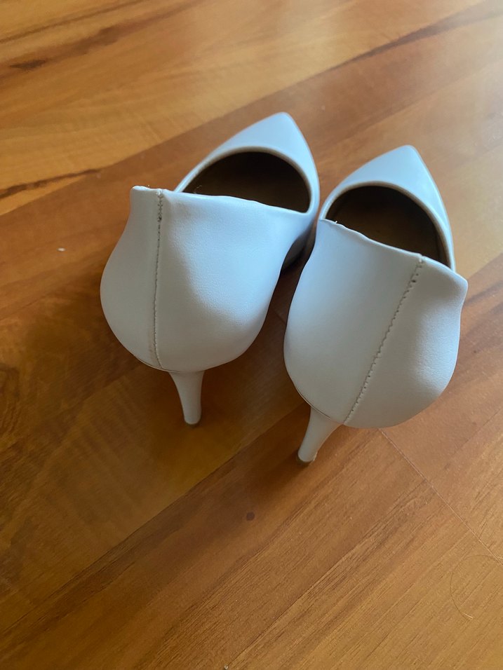 Beyaz Minimalist Stiletto Topuklu Kadın Ayakkabı - Görsel 3