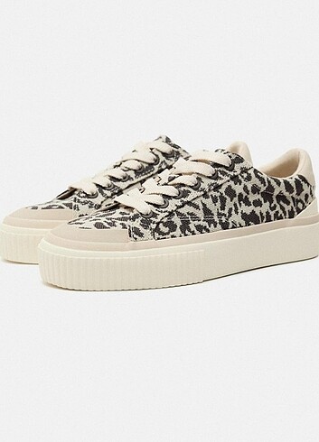 Zara Zara leopar desenli spor ayakkabı 