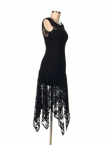 Miss Selfridge Miss Selfridge Uzun Elbise %70 İndirimli.