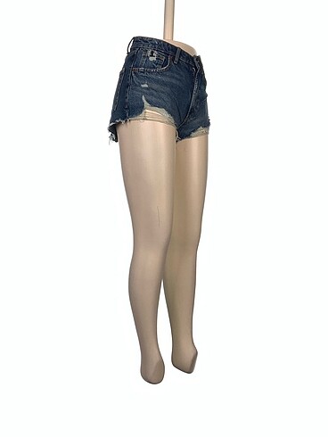 Zara Zara Mini Şort %70 İndirimli.