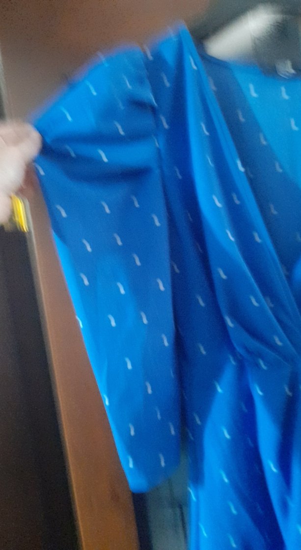 Mavi Puantiyeli V Yaka Uzun Elbise - Görsel 5