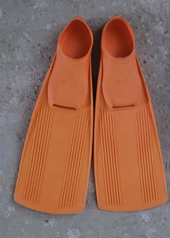 Diğer Turuncu Siyah Pembe Acik Tabanli Yuzme Kanatlari