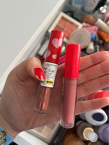 Maybelline Gloslar