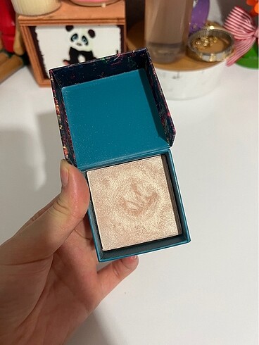 Maybelline Beaulis aydınlartıcı