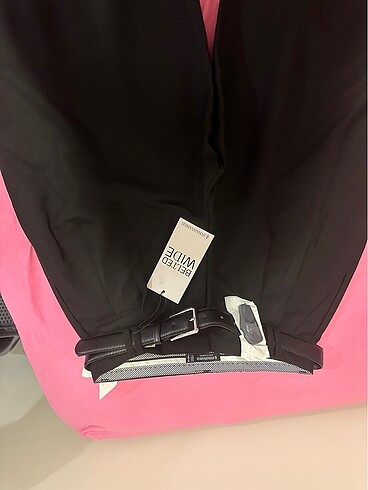 42 Beden Stradivarius kemerli pantolon