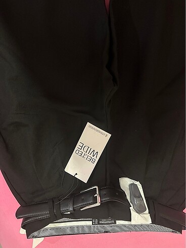 Stradivarius kemerli pantolon - Görsel 5