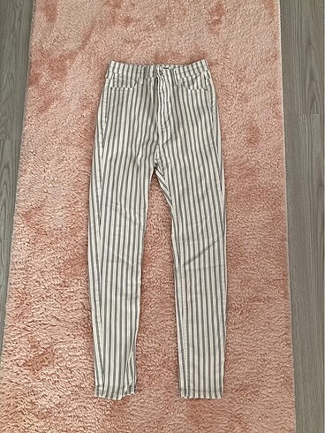 Stradivarius Çizgili Dar Paça Skinny Pantolon