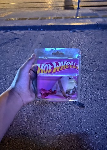 Beden hot flowers hot wheels çiçek