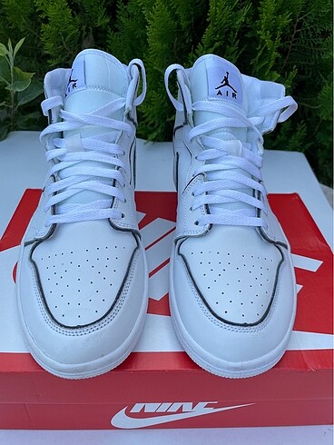 Nike Nike Air Jordan 1 Mid
