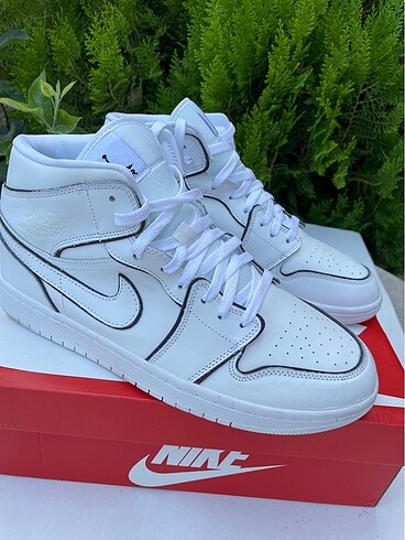 diğer Beden beyaz Renk Nike Air Jordan 1 Mid