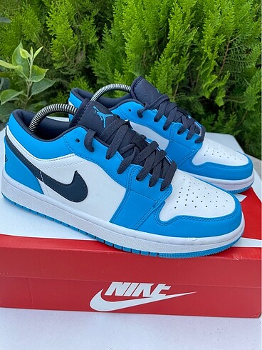 42 Beden çeşitli Renk Nike Jordan 1 Low
