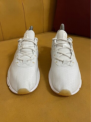 Nike Nike Legend Essential 2